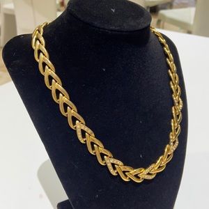 GOLD FASHION NECKLESS